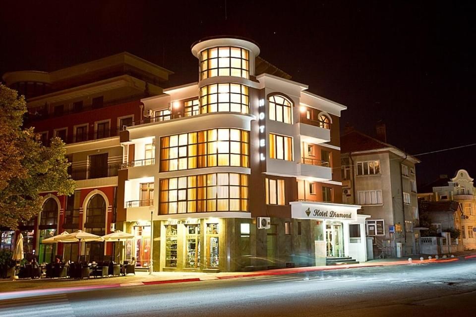 Отель Hotel Diamond Казанлык-4