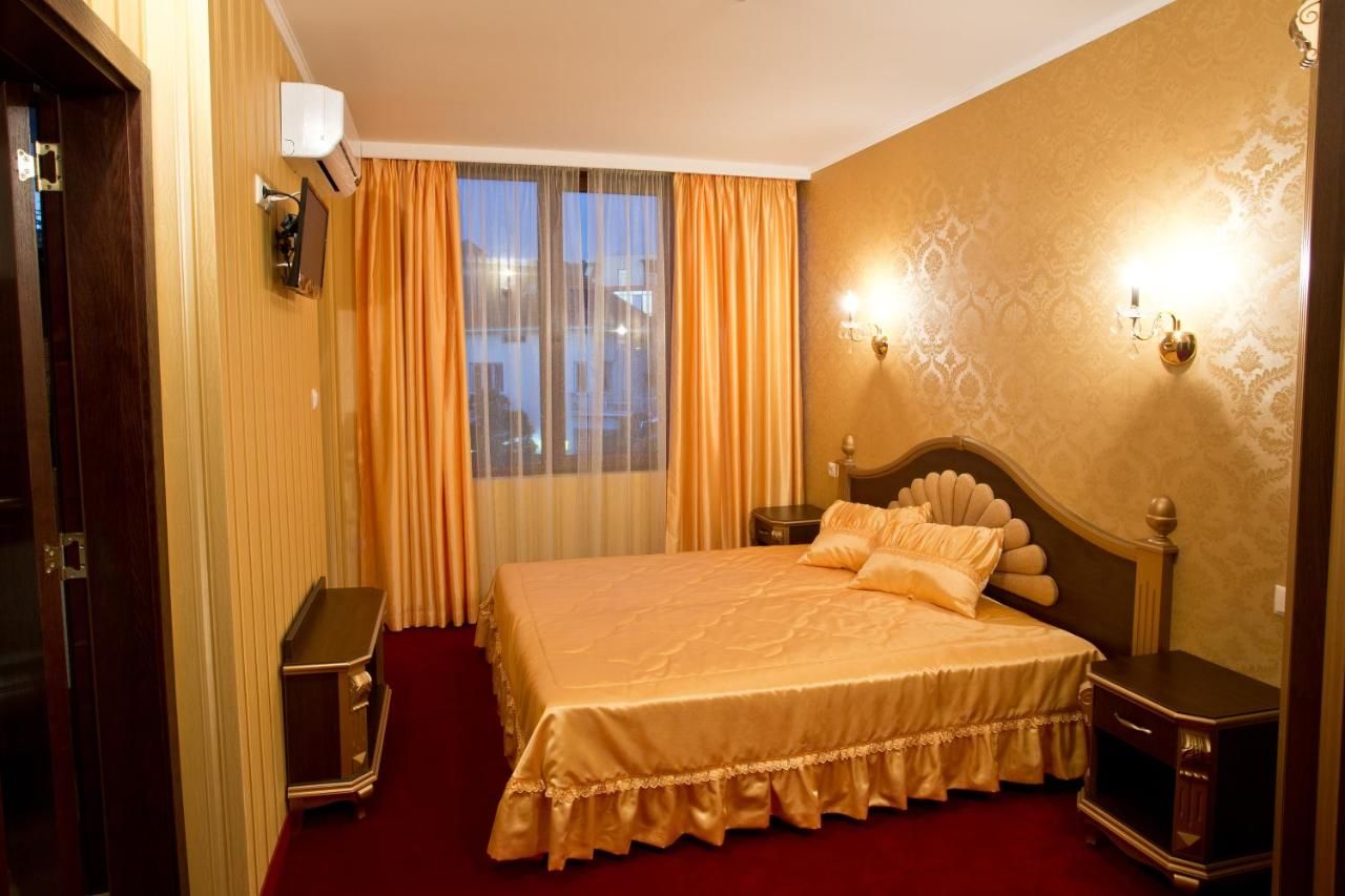 Отель Hotel Diamond Казанлык-17