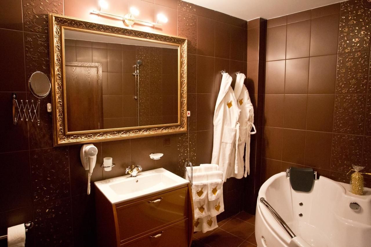 Отель Hotel Diamond Казанлык-23