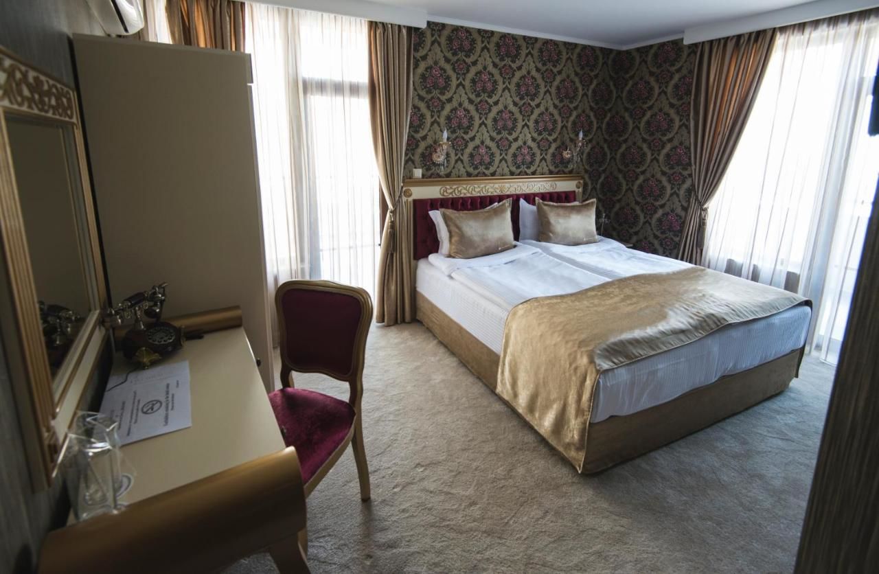 Отель Hotel Diamond Казанлык-42