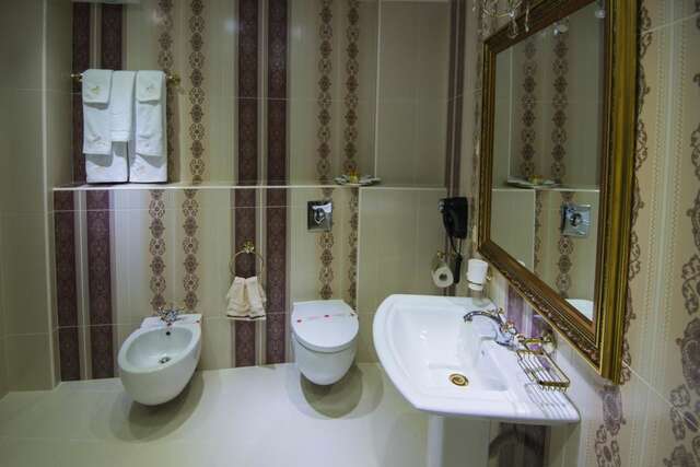 Отель Hotel Diamond Казанлык-47